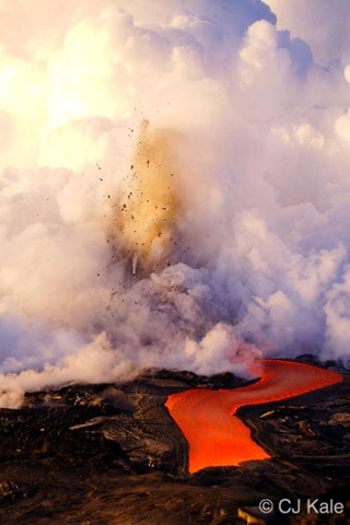 Illustration for article titled Extremely dangerous lava surf photography is completely worth the risk